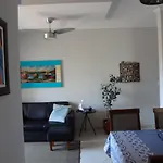 LINDO APTO COM PISCINA, SAUNA, SALÃO DE JOGOS, WIFI, AR CONDICIONADO e SACADA GOURMET NO ITAGUA